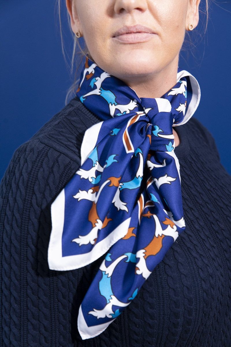 https://www.killieshop.co.uk/uploads/images/products/verylarge/kilmarnock-football-club-ladies-neck-scarf-1605873957JW-659153.JPG